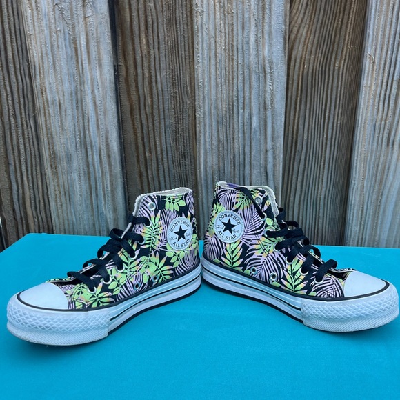 Converse Chuck Taylor All Star Jungle Platform Sneakers Youth size 2. - Picture 3 of 13